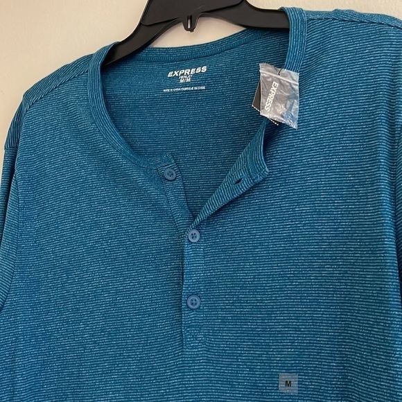 NWT Express Henley Mens Shirt 3/4 buttons, very soft ,Blue/Teal,Long Sleeves SzM - Picture 4 of 8